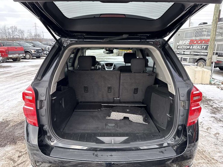 2017-chevrolet-equinox-lt-image-20