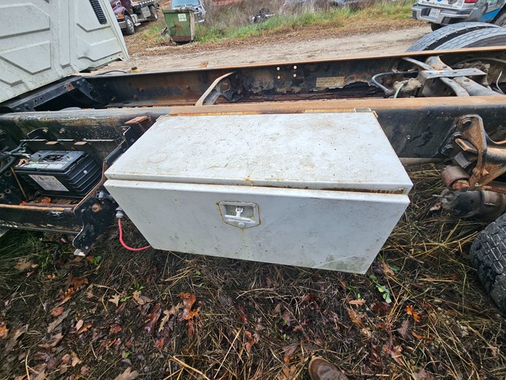 2004-international-durastar-4300-image-11