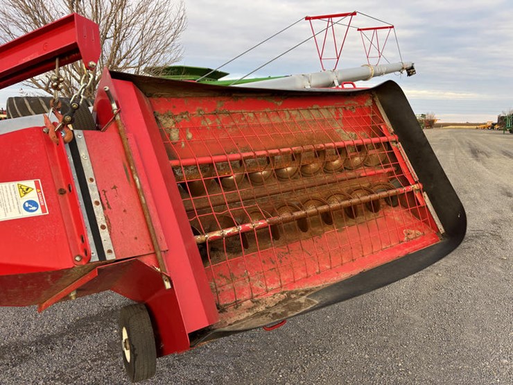 #10992-•-10x63-swing-away-auger-image-5