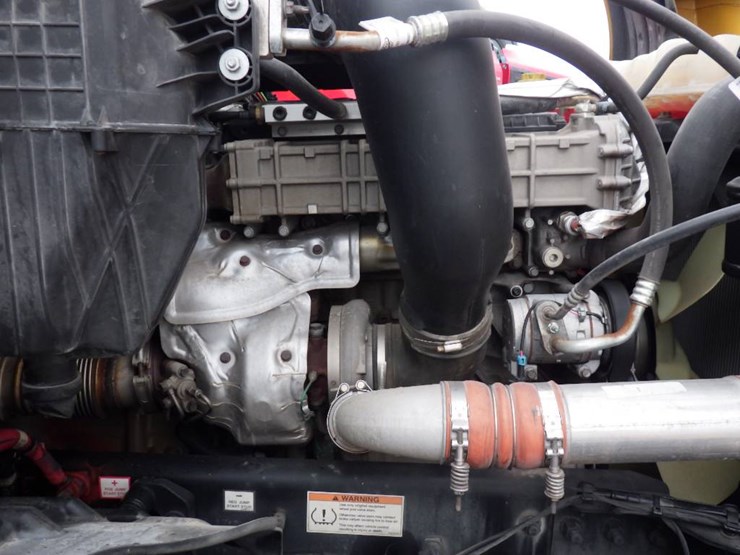 2020-freightliner-cascadia-126-image-23