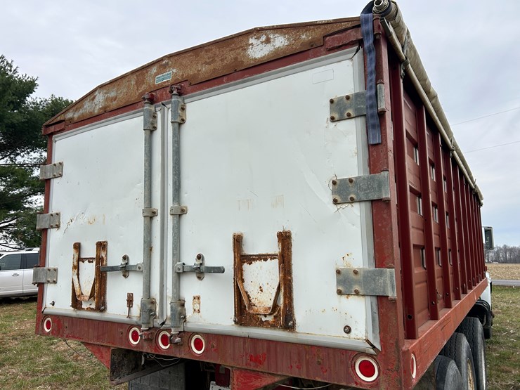 international-fleetstar-image-23