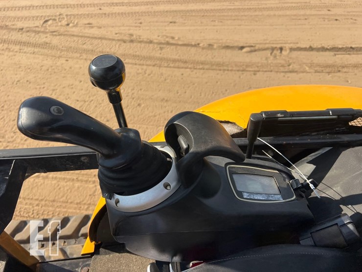 jcb-8029cts-image-27