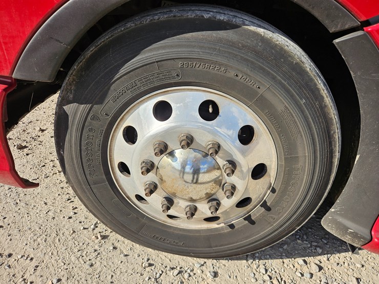 2021-kenworth-t680-image-89