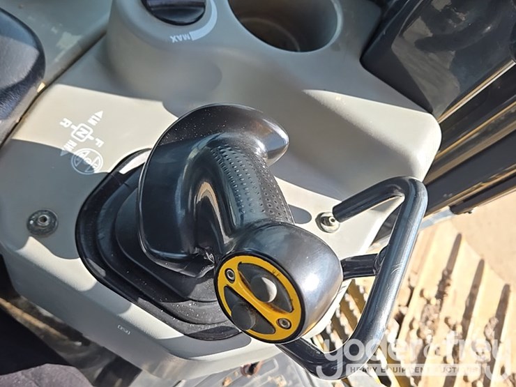 2018-komatsu-d61pxi-24-image-109