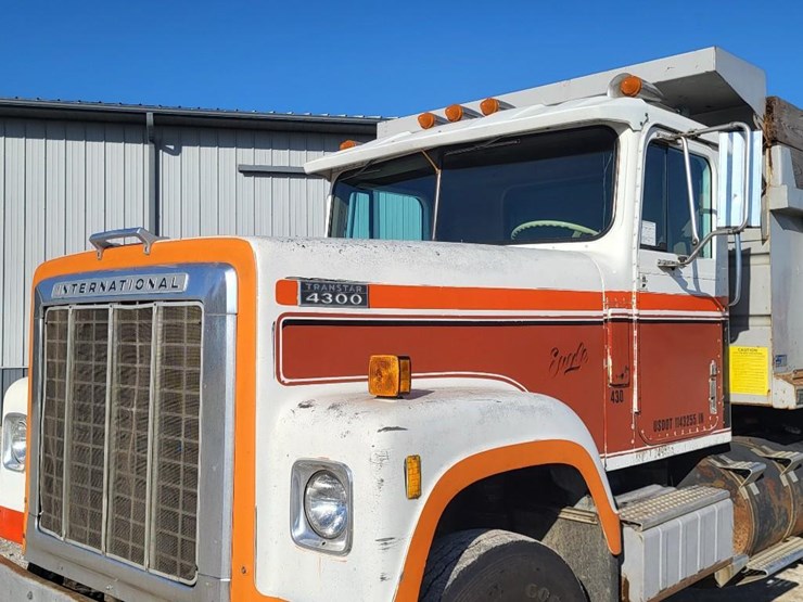 1979-international-transtar-4300-image-11