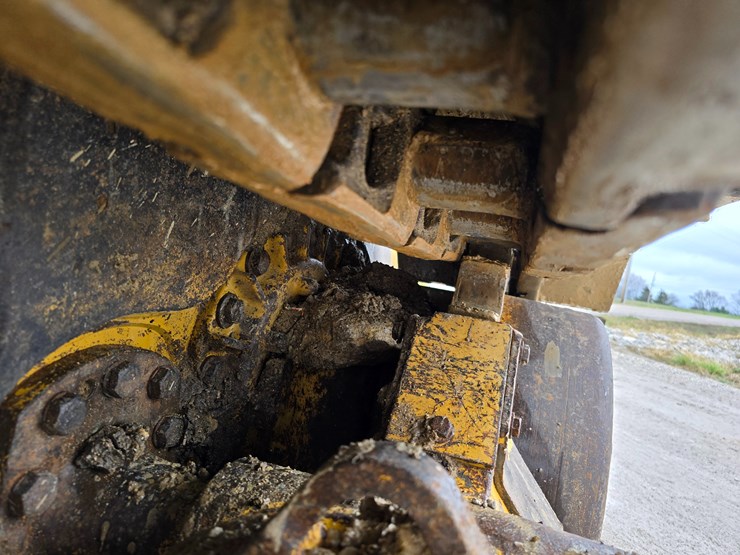 caterpillar-953d-image-83