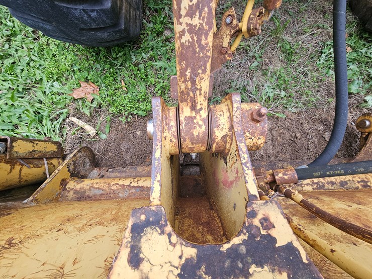 caterpillar-920-image-60