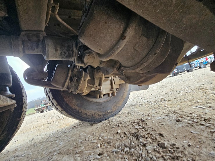 freightliner-122sd-image-106