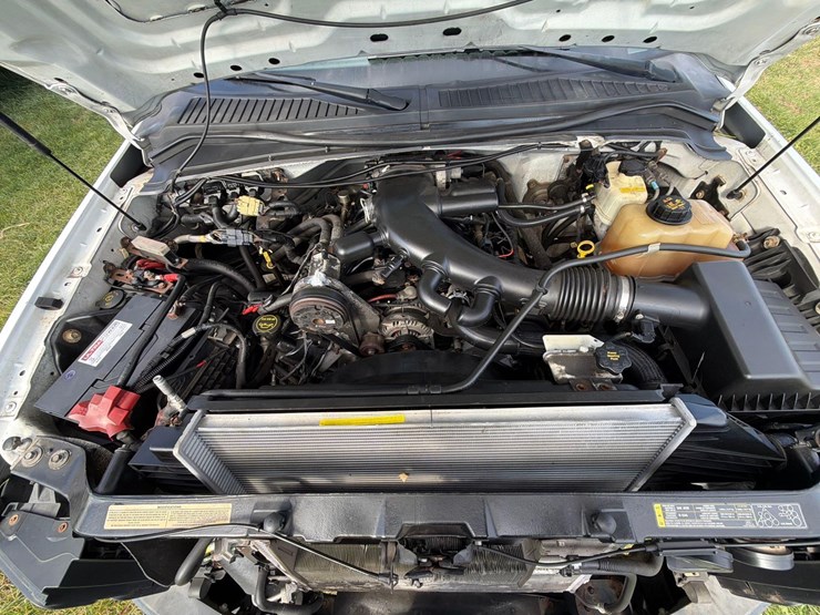 ford-f450-xl-image-11