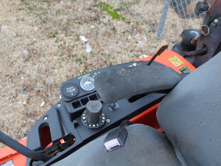 kubota-zg327-image-4