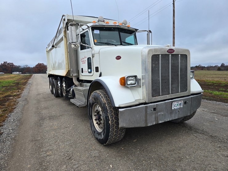 peterbilt-367-image-42