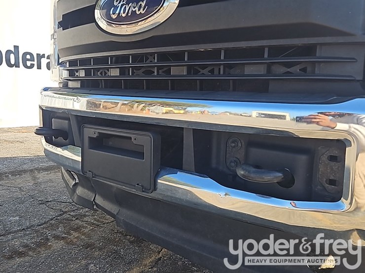 2019-ford-f250-xl-image-13
