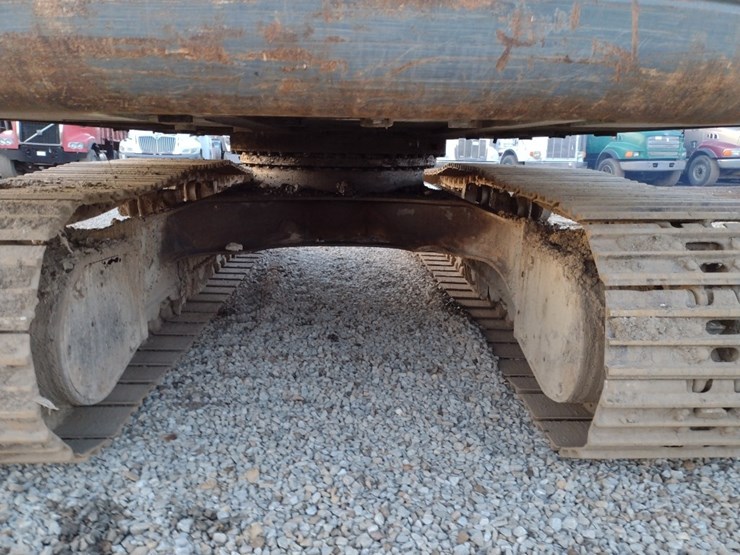 volvo-ec160b-lc-image-44