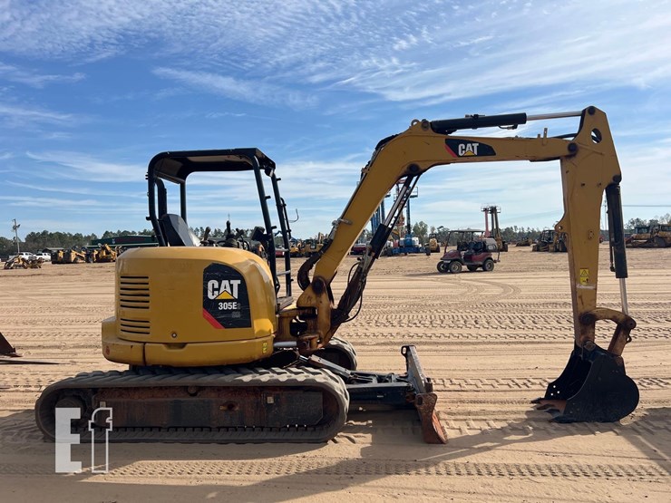 caterpillar-305e2-cr-image-5