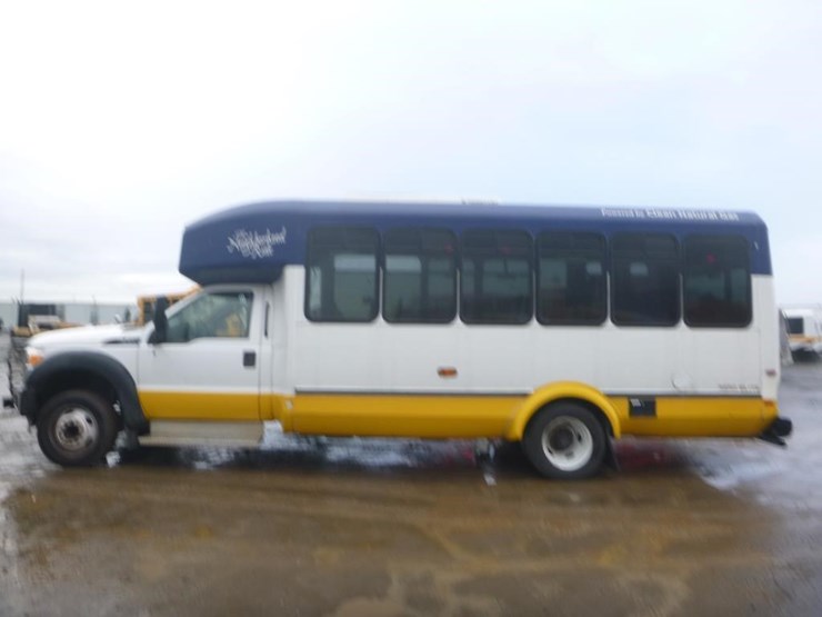 2015-ford-f550-image-5