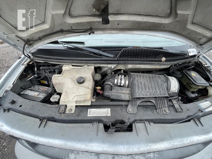 2002-chevrolet-express-2500-image-5