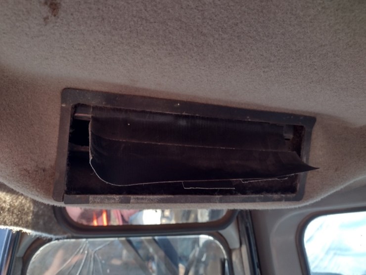 caterpillar-d6t-xl-image-13