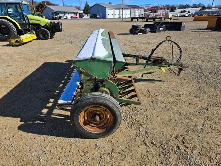 #3356-•-john-deere-van-brunt-grain-drill-image-6