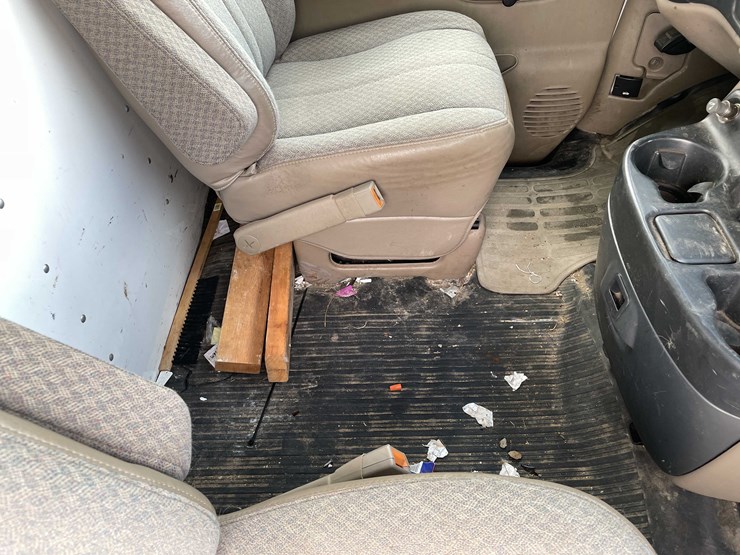 chevrolet-express-3500-image-74