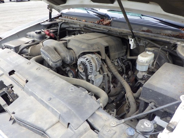 2014-chevrolet-tahoe-image-10