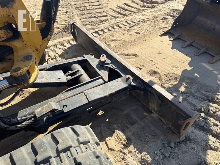 2017-caterpillar-304e2-cr-image-15