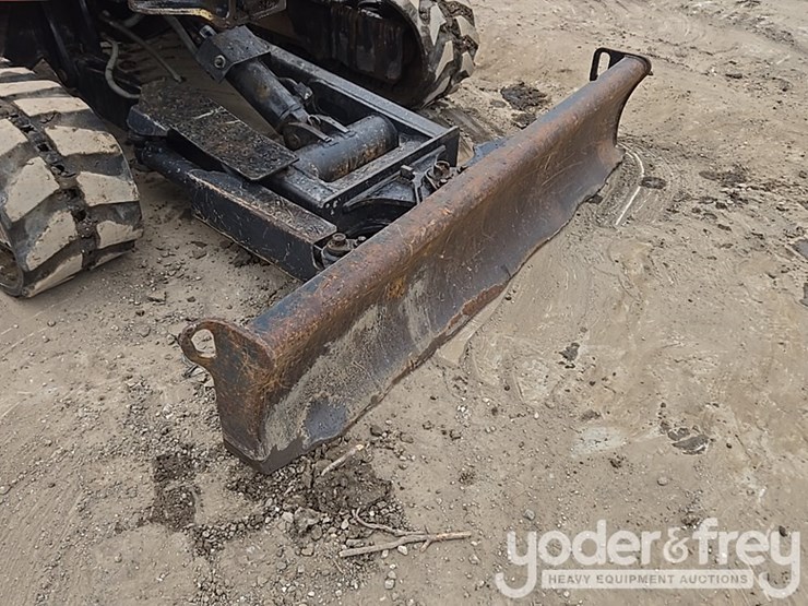 2017-kubota-u35-4-image-18