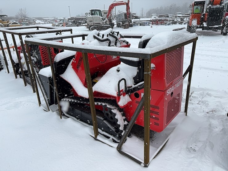 new-agt-sda-140t-mini-track-loader-image-6