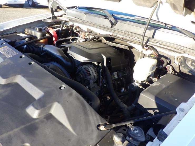 2009-chevrolet-2500hd-image-10