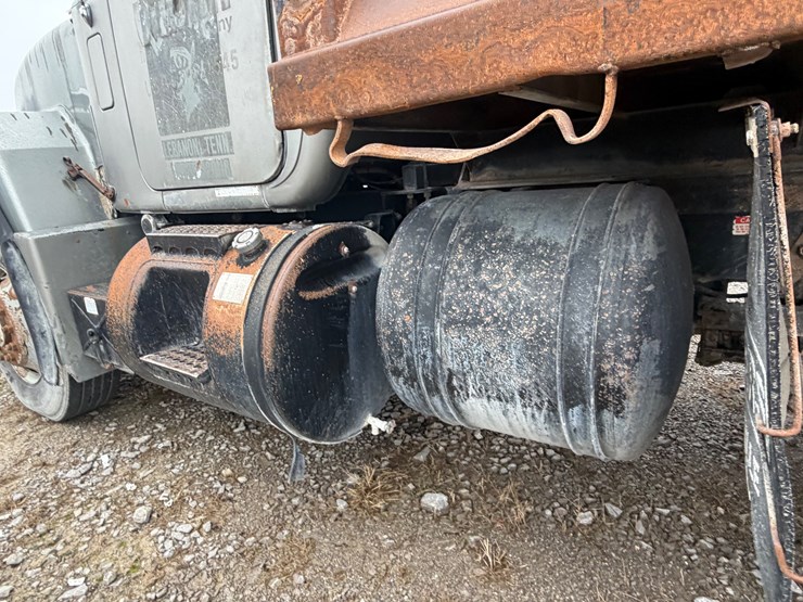 mack-rd688s-image-13