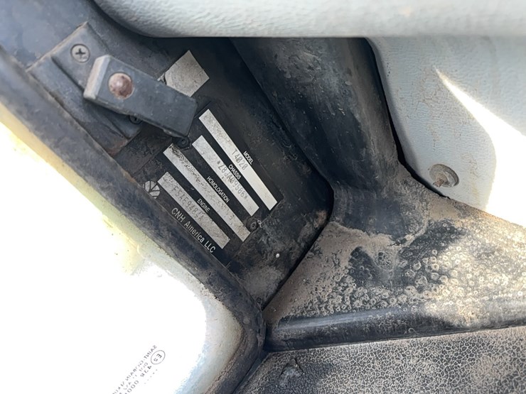 new-holland-t4020-image-20