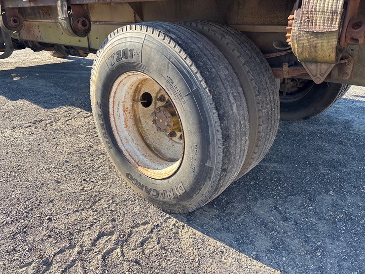 international-4700-image-6