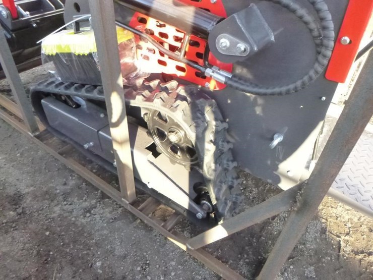 2025-agt-ysrt14-skid-steer-track-loader-image-17