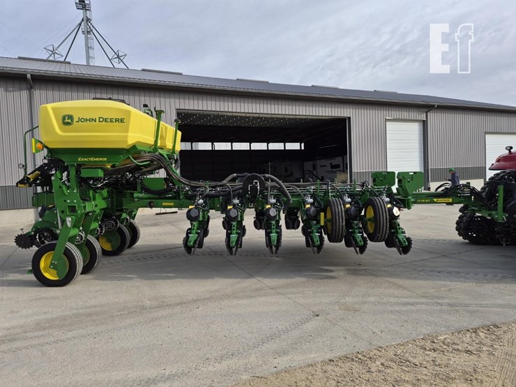 john-deere-1775-image-5