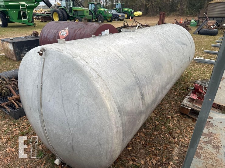 1000-gallon-aluminum-tank-image-1