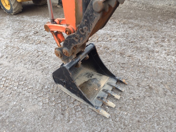 kubota-kx057-image-17