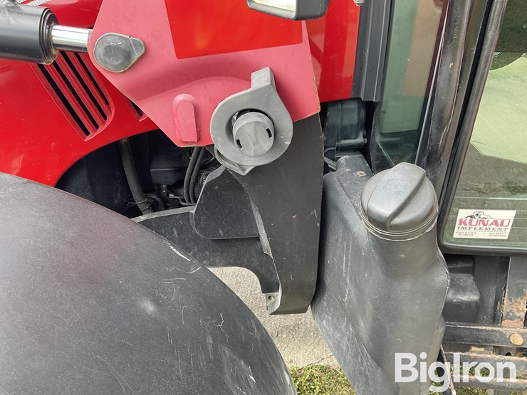 case-ih-farmall-105u-image-15