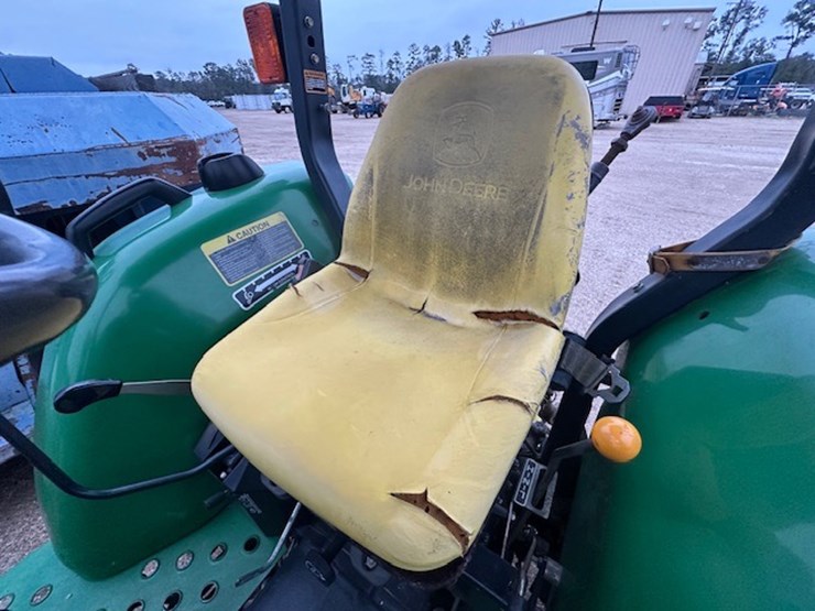 john-deere-4105-image-43