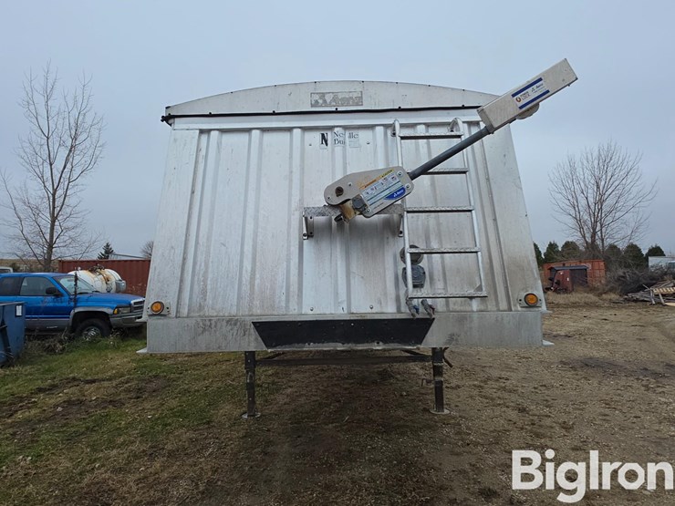 neville-trailer-image-2