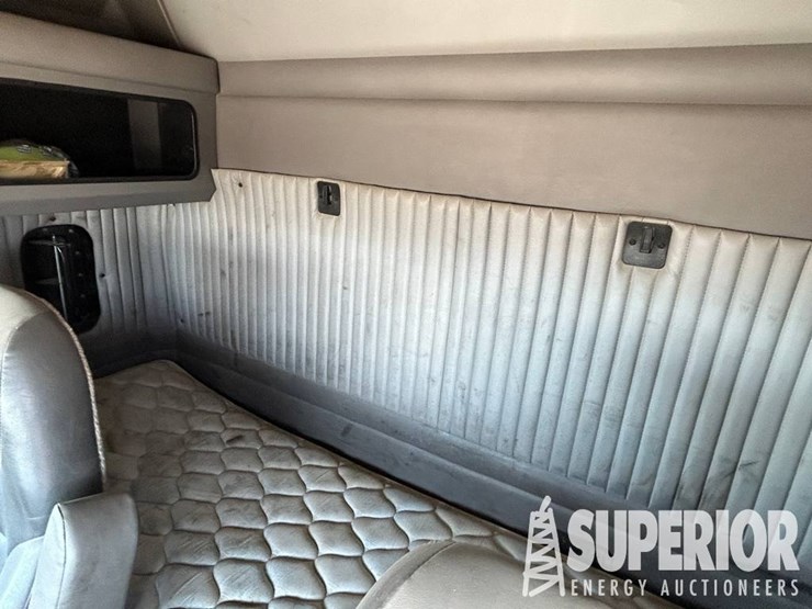 kenworth-t800-image-6