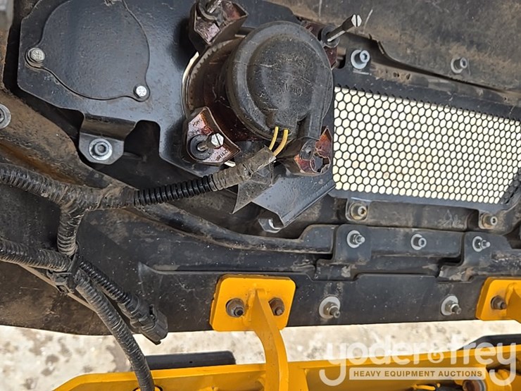 2023-jcb-ct260-120-image-65