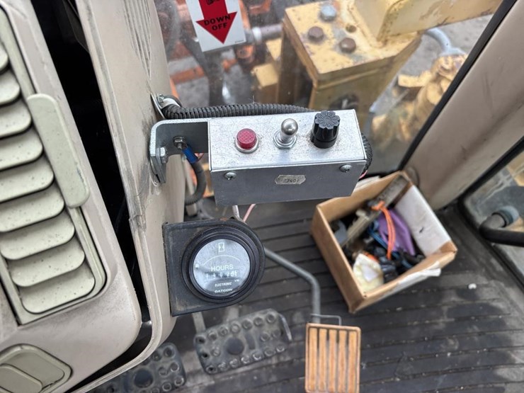 john-deere-6410-image-38