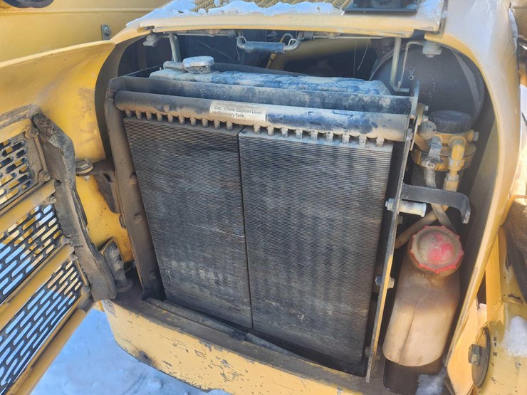 2005-john-deere-250-image-18