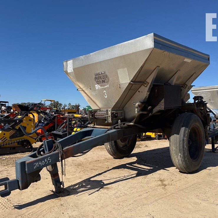 1992 DFI PULL SPREADER