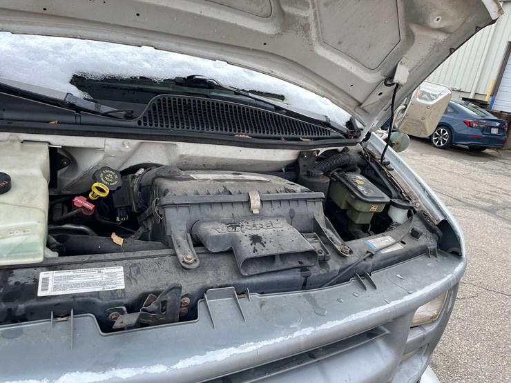 chevrolet-express-3500-image-111