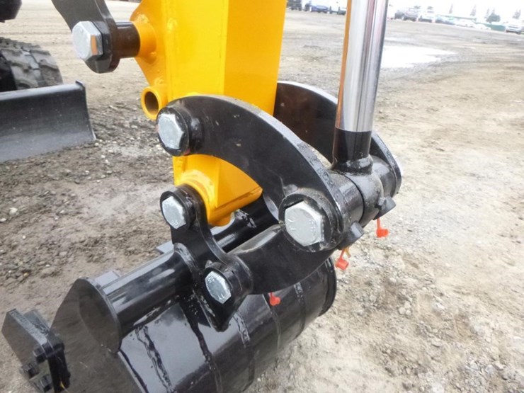 2025-vicsec-vc15p-hydraulic-excavator-image-11