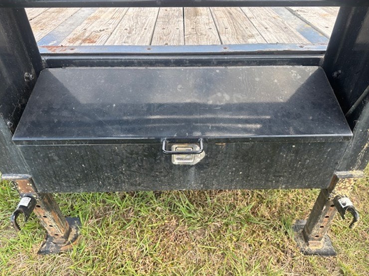 2023-big-tex-25'-gooseneck-image-16