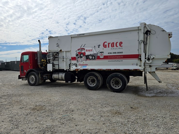 2003-peterbilt-320-image-13