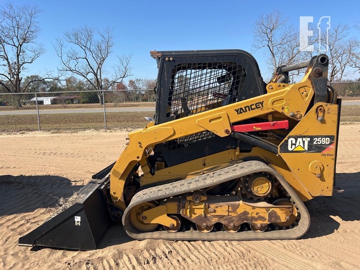 2017-caterpillar-259d-image-1