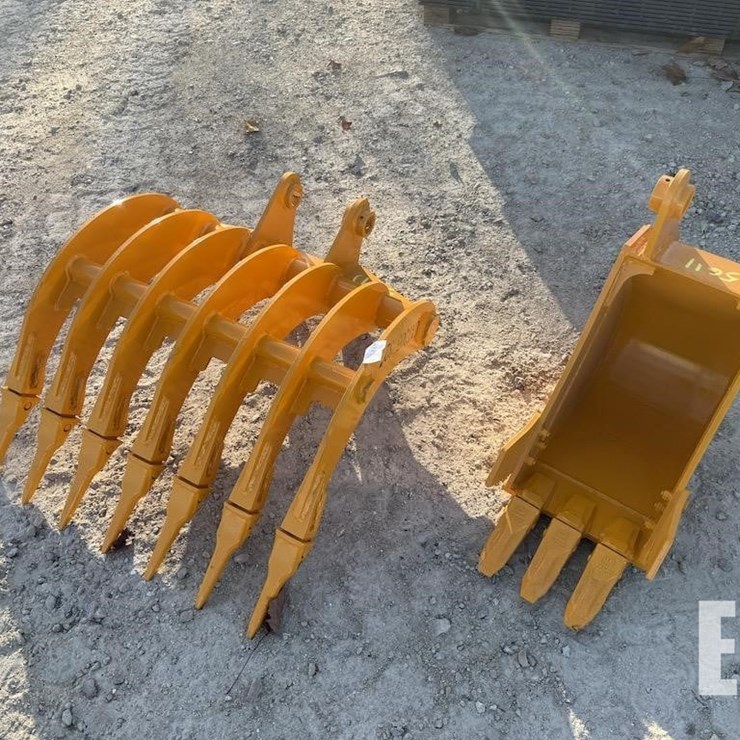 CAT 305 EXCAVATOR ATTACHMENTS