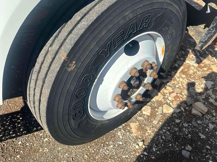 ford-f650-xl-sd-image-11